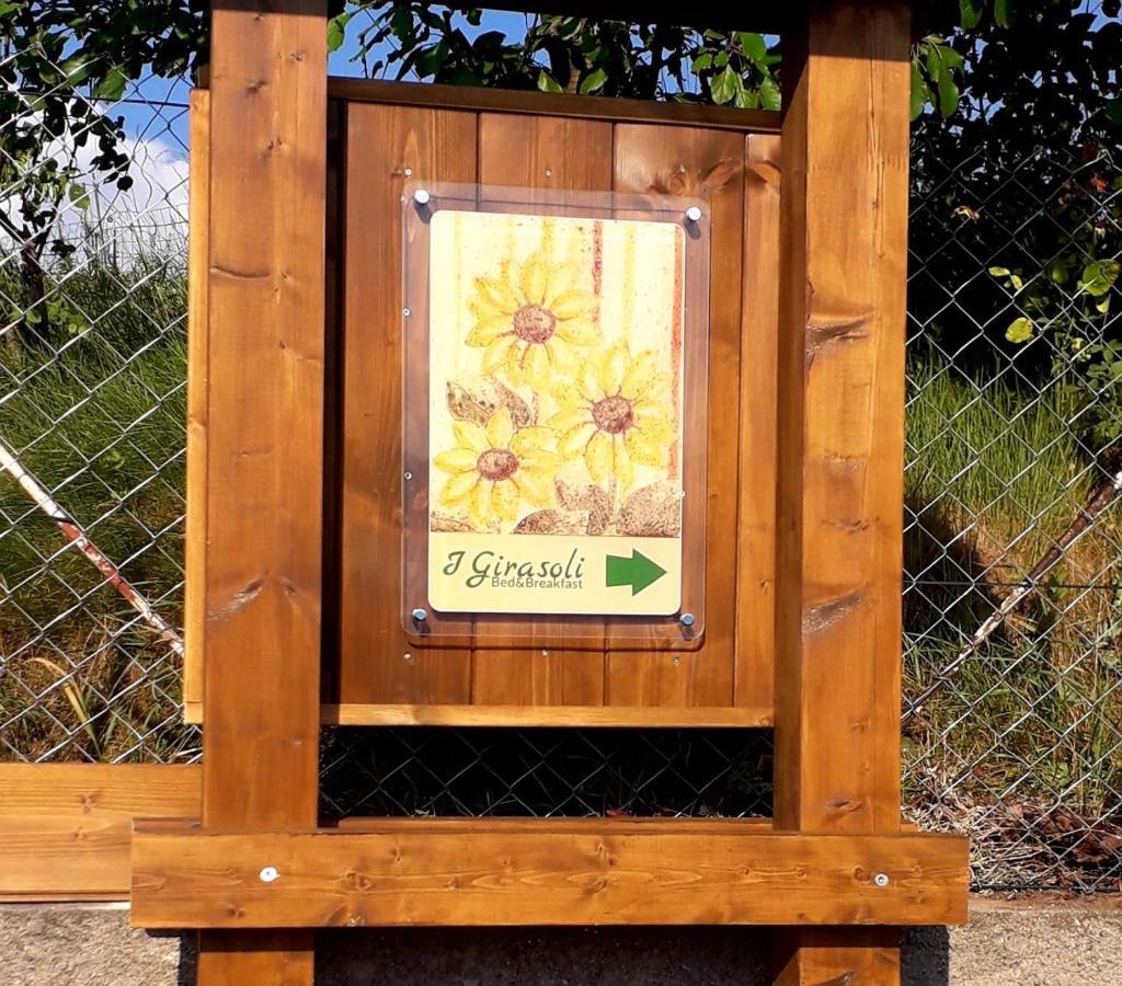 I Girasoli Sanzeno Buitenkant foto